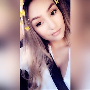 Meet your Posher, Maira